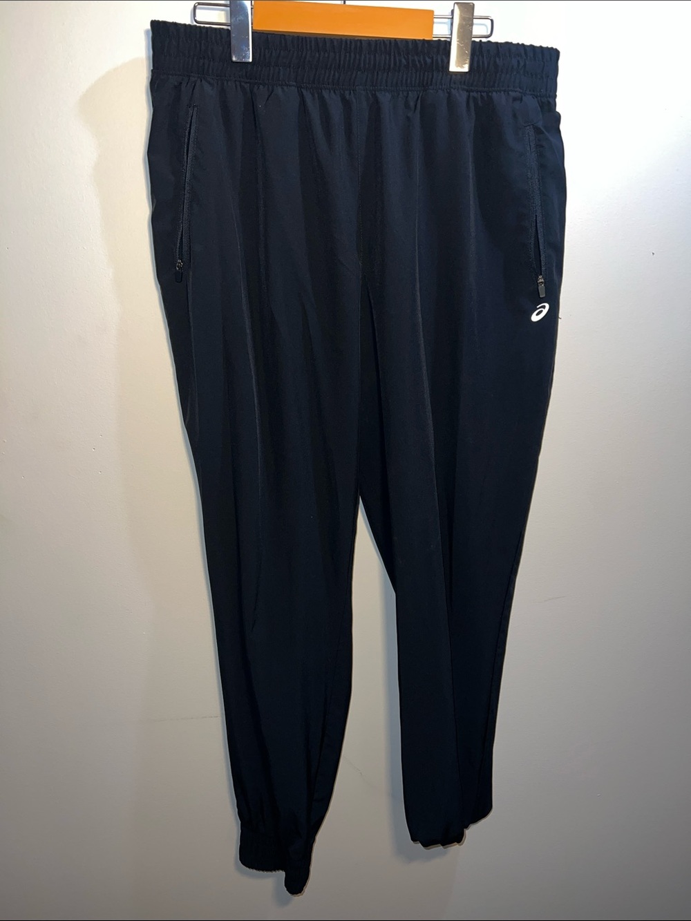 Asics Black Men's Performance Joggers with Zipper Pockets
